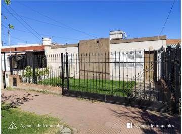 Casa de 5 ambientes, Córdoba · Vende: Casa 2 Dorm. / Hulluman 1800 - Barrio Ayacucho