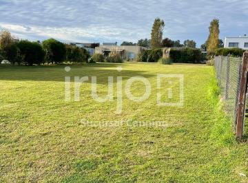 Terreno · 720m² · Terreno en Venta en Barrio Cerrado Santa Juana