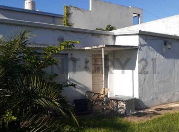 Casa · 100m² · 4 Ambientes · 4 Cocheras · Casa a Reciclar en Venta 132 58 y 59