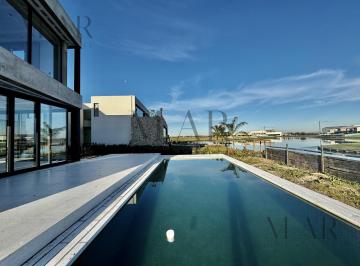 Casa · 447m² · 6 Ambientes · 2 Cocheras · Casa en Venta en Los Puentes, Nordelta con Salida a La Laguna