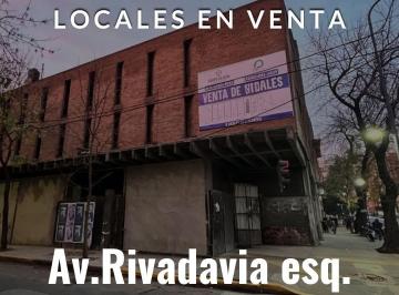Local comercial , Floresta · Se Venden Locales en Pozo en La Zona Comerical de Flores