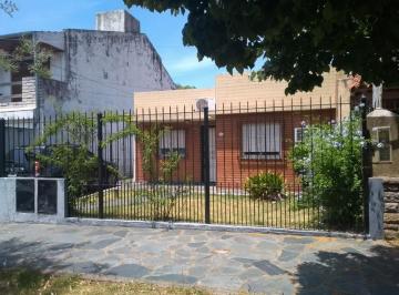 Casa · 60m² · 3 Ambientes · 1 Cochera · Departamento - Lomas de Zamora Oeste