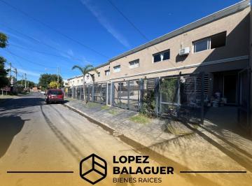 Casa · 85m² · 3 Ambientes · 1 Cochera · Casa Duplex en Alquiler en Ciudad Evita - 2 Dorm. - Cochera