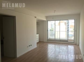 Departamento · 35m² · 1 Ambiente · Monoambiente / Alquiler / Flores con Balcon y Placard *apto Profesional*!