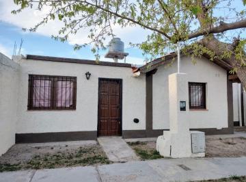 Casa · 110m² · 4 Ambientes · 1 Cochera · Venta Casa Lujan de Cuyo