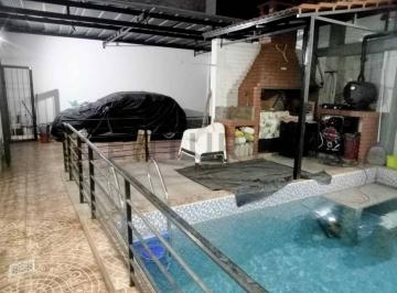Casa · 130m² · 5 Ambientes · 1 Cochera · Venta de Casa. Ciudad Mendoza