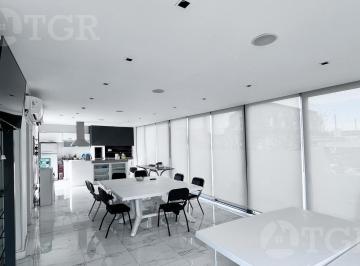 Casa · 400m² · 6 Ambientes · Venta Casa 6 Ambientes con Parrilla en Constitución