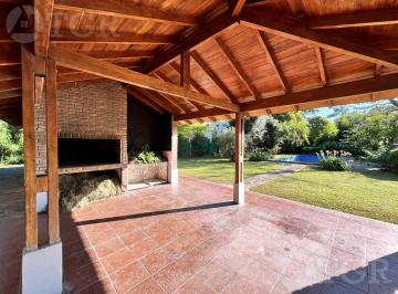 Casa · 182m² · 4 Ambientes · 2 Cocheras · Casa Quinta en Tortuguitas Parque Pileta