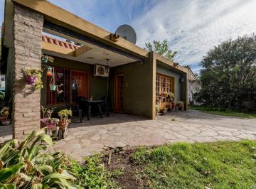 Casa · 65m² · 2 Dormitorios · Venta/ Permuta Casa 2 Dorm. Funes Apta Credito