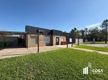 Local comercial · 212m² · 2 Ambientes · Venta Local Comercial Amplio Cantegril Funes Santa Fe