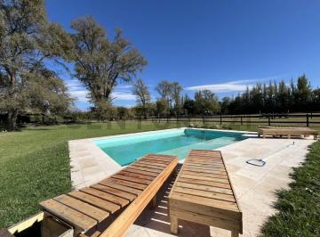 Casa · 140m² · 5 Ambientes · Century 21 López Vende Casa de Campo en Tunuyán, Mendoza.