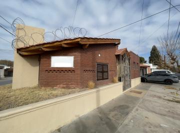 Frente · Casa Categoría en Venta San Martin Barrio Las Bovedas