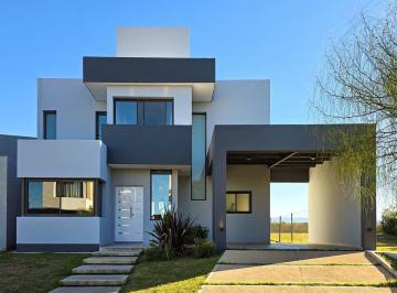Casa · 310m² · 4 Dormitorios · 2 Cocheras · Casa en Siete Soles a La Venta 4 Dorm.