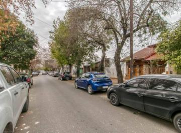 Casa · 220m² · 7 Ambientes · 3 Cocheras · Casa en Venta en La Plata Apto Banco