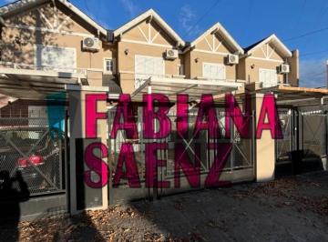 Casa · 90m² · 3 Ambientes · 1 Cochera · Impecable Duplex con Entrada Para Coche