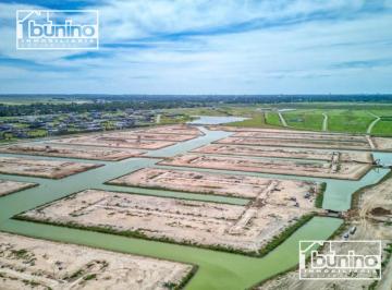 Terreno · 600m² · Lotes Exclusivos en Venta - Funes Lake, Funes