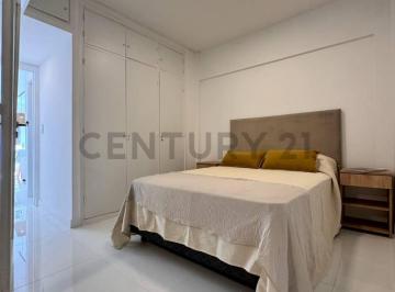Departamento · 48m² · 2 Ambientes · 1 Cochera · Departamento en La Perla – 2 Ambientes con Escritorio, Balcón y Cochera Fija.