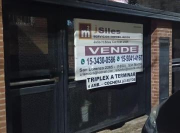 Casa de 5 ambientes, General San Martín · Excelente Triplex 4 Ambientes, Cochera Doble " a Terminar"