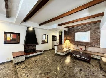 Casa · 150m² · 4 Ambientes · Venta Casa con Parque y Piscina - Parque Leloir