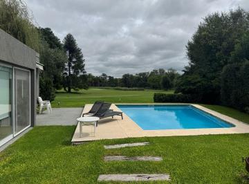 Casa · 275m² · 5 Ambientes · 2 Cocheras · Casa en Venta Ubicado en Highland Park Cc, Pilar, G. B. a. Zona Norte
