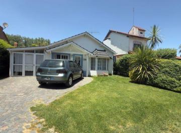 Casa de 4 ambientes, Moreno · Venta. Casa en Pb. Country Bco. Provincia. Moreno. 4 Amb.