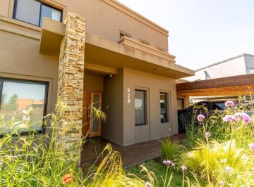 Casa · 309m² · 6 Ambientes · 5 Cocheras · Venta Casa 6 Ambientes - Haras Santa María