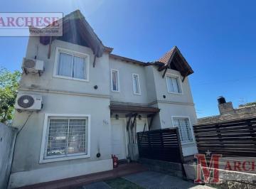 Casa · 95m² · 4 Ambientes · 1 Cochera · Dúplex 4 Ambientes en Venta en Ituzaingó