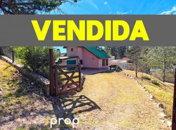 Casa · 150m² · 4 Ambientes · 1 Cochera · Excelente Ubicación Céntrica - Entorno Muy Tranquilo! Privilegiada Vista a Las Sierras!