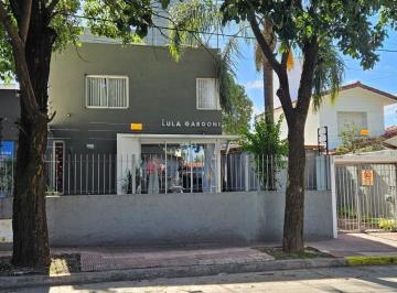 Casa · 10m² · 5 Ambientes · 1 Cochera · Casa / Local Comercial en Alquiler