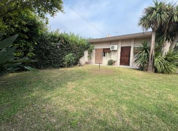 PH · 60m² · 3 Ambientes · Casa PH en Venta 3 Dorm. con Patio F. Varela