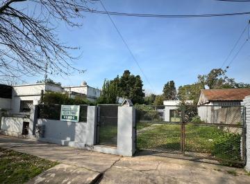 Casa de 4 ambientes, Almirante Brown · Casa en Longchamps