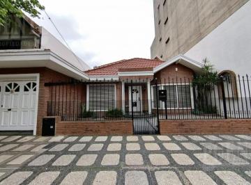 Casa · 5 Ambientes · 2 Cocheras · Casa en Lomas de Zamora Oeste