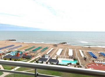 Balcón · Alquiler Verano 2027 Departamento Miramar Sky 8b
