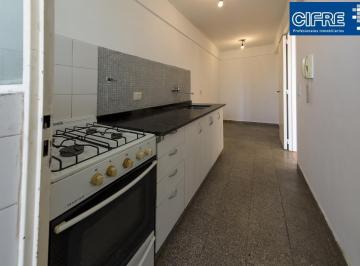 Departamento · 60m² · 3 Ambientes · Departamento de 3 Ambientes con Balcón y Baño Completo