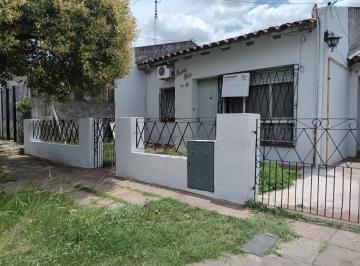 Casa de 3 ambientes, Hurlingham · Villa Tesei Casa en Venta a Refaccionar 3 Amb.