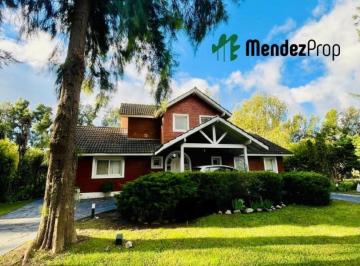 Casa · 350m² · 5 Ambientes · 5 Cocheras · El Lauquen Casa en Alquiler