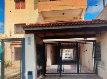 OMP-OMP-4636_2 · Imperdible Departamento 2 Amb. C/cochera. Balcon. Parrilla. Caseros Centrico