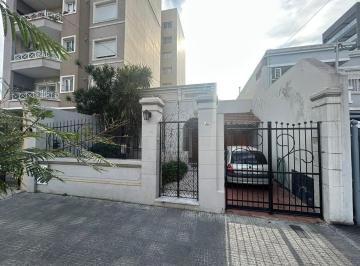 Casa · 148m² · 4 Ambientes · Casa Sobre Lote Propio de 8,66 X 55