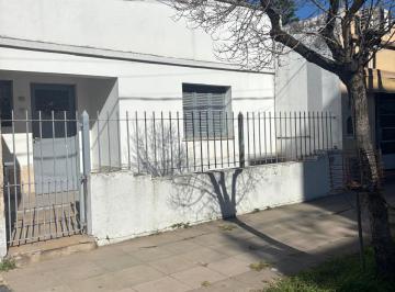 Casa de 3 ambientes, Cañuelas · Casa a Reciclar en El Centro de Cañuelas