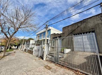 Local comercial · 264m² · 1 Cochera · Se Alquila Buceo, Local Para Producción o Depósito