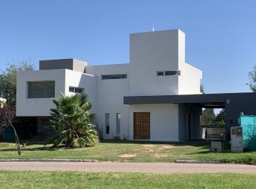 Casa de 5 ambientes, Juana Koslay · Casa en Venta en "El Campestre", Juana Koslay