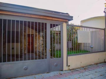 Casa de 4 ambientes, La Plata · Casa en Venta en Calle 23 Entre 69 y 70.