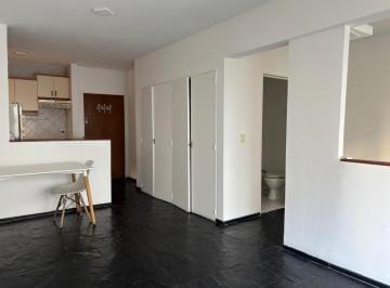 Departamento de 2 ambientes, Retiro · Una de Las Cuadras Mas Lindas de La Ciudad / Suipacha y Arroyo