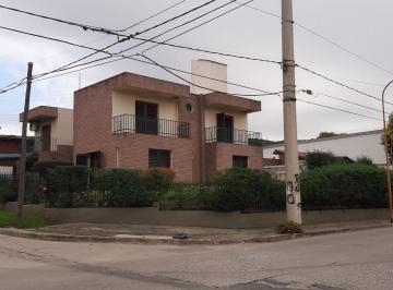Casa de 9 ambientes, Villa Carlos Paz · Doble Vivienda en Zona Estratégica. a m de Av San Martin
