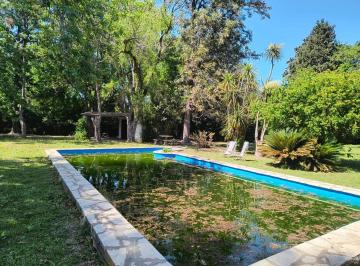 Quinta vacacional · 78m² · 2 Dormitorios · 5 Cocheras · Venta Casa con Pileta en El Remanso Apto Crédito