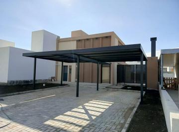 Casa · 165m² · 8 Ambientes · 2 Cocheras · Venta Casa Docta 2 Plantas