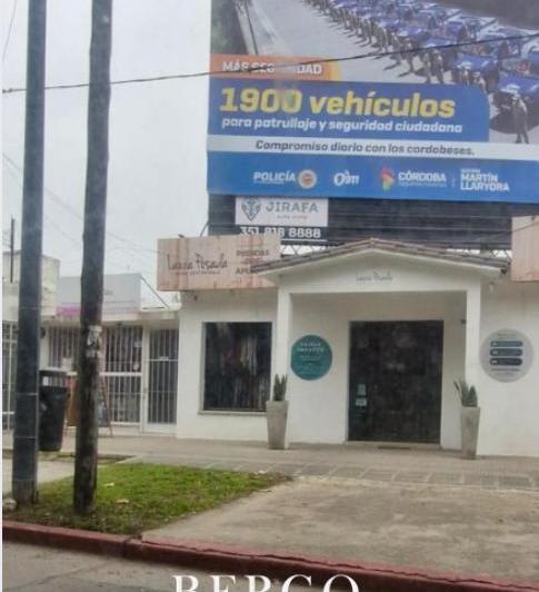 Local comercial · 195m²