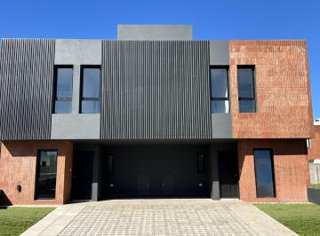 PH · 121m² · 3 Dormitorios · Duplex en Miradores de Manantiales y Prados de Manantiales