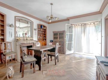 PH · 115m² · 4 Ambientes · PH en Flores - 3 Ambientes Convertibles en 4 - con Balcon Terraza