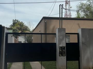PH de 1 ambiente, Ezeiza · Departamento 2 Ambientes con Entrada de Auto en Alquiler